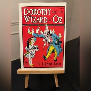 Dorothy and the Wizard in Oz Book